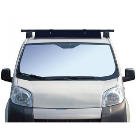 Les fonctions:- Améliore l\'aérodynamique du véhicule.- Aide à augmenter l\'efficacité énergétique.- Réduit le bruit du vent pen Les fonctions:- Améliore l\'aérodynamique du véhicule.- Aide à augmenter l\'efficacité énergétique.- Réduit le bruit du vent pen